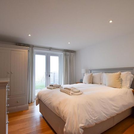 Whispers - 4 Bedroom Modern Family Holiday Home In Salcombe Sleeps 8 Exterior photo