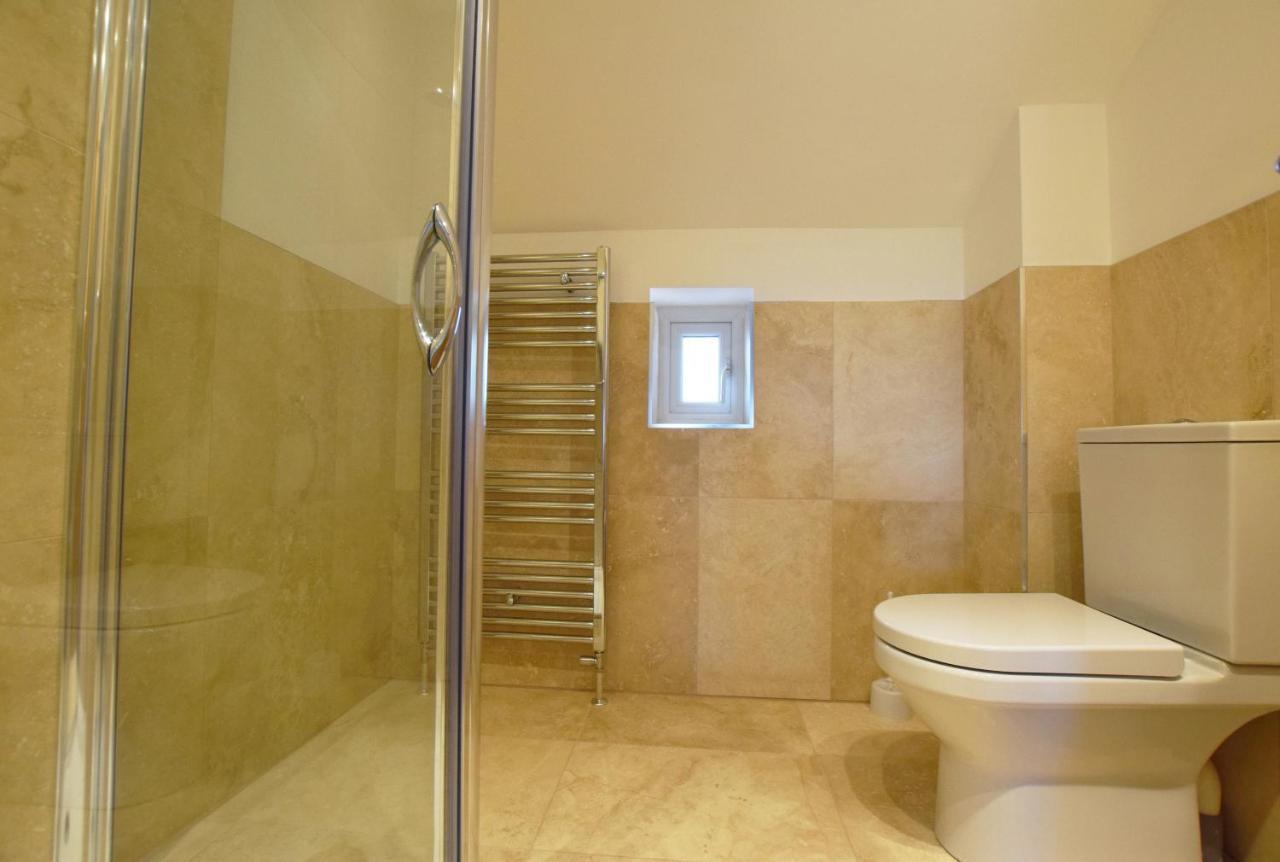 Whispers - 4 Bedroom Modern Family Holiday Home In Salcombe Sleeps 8 Exterior photo