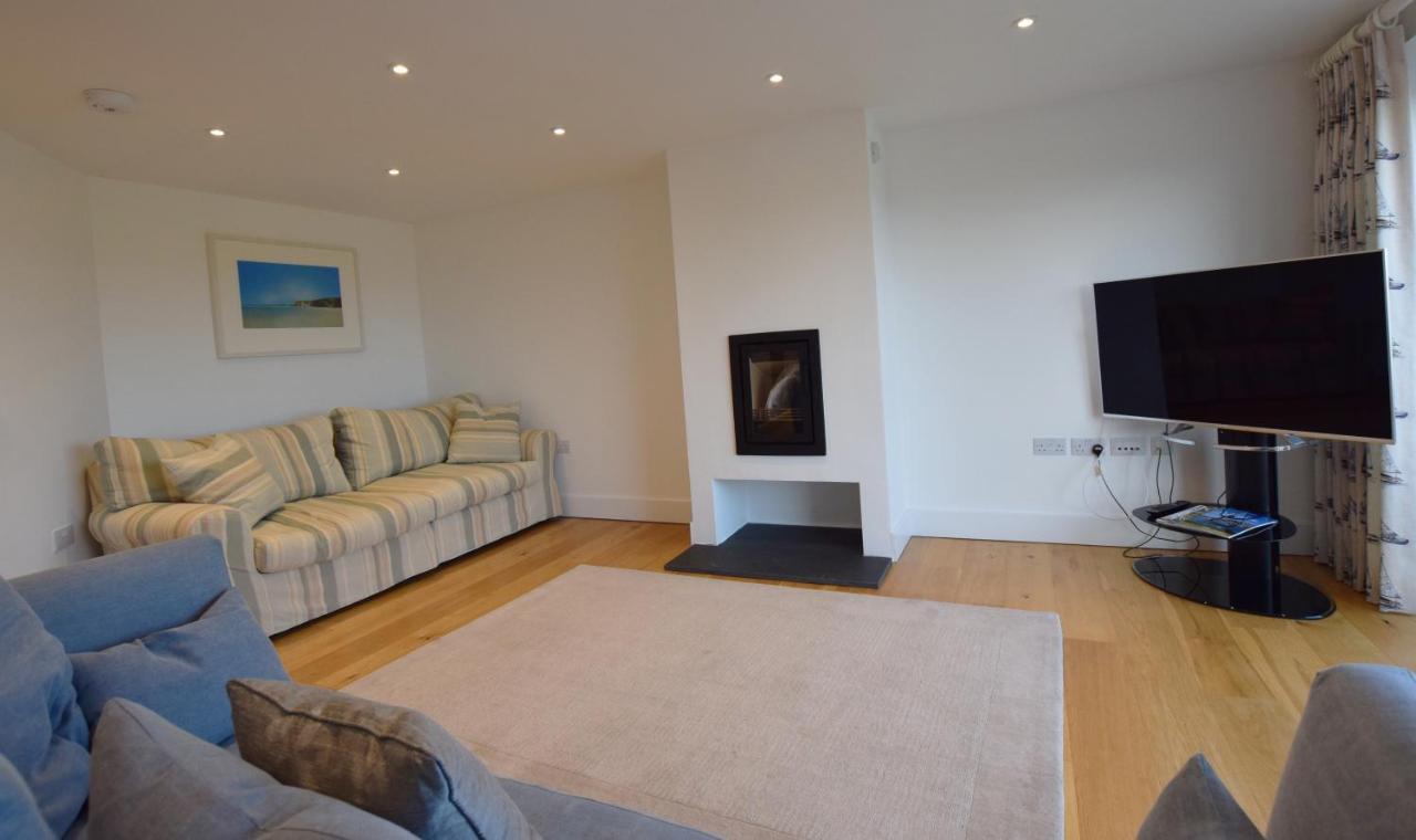 Whispers - 4 Bedroom Modern Family Holiday Home In Salcombe Sleeps 8 Exterior photo
